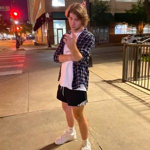 Meet your Posher, Mark